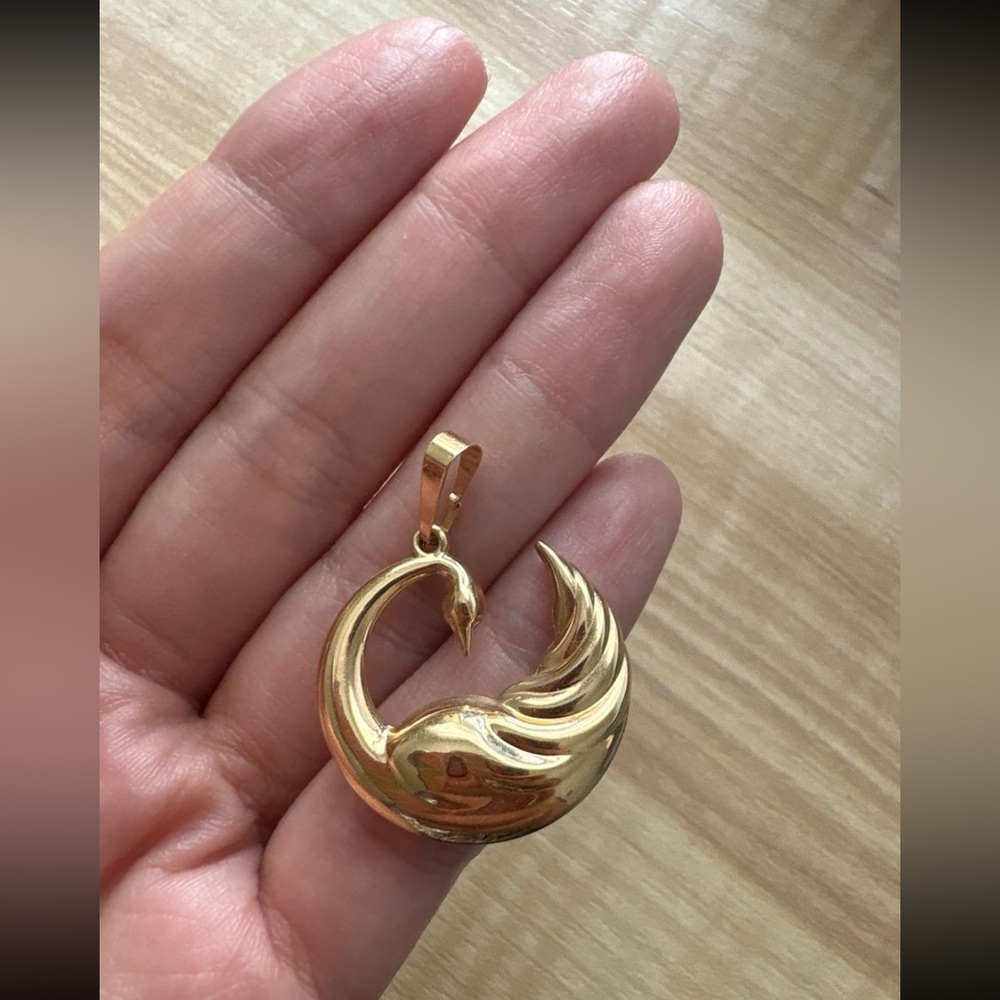 Elegant Gold Swan Pendant 14k gold
